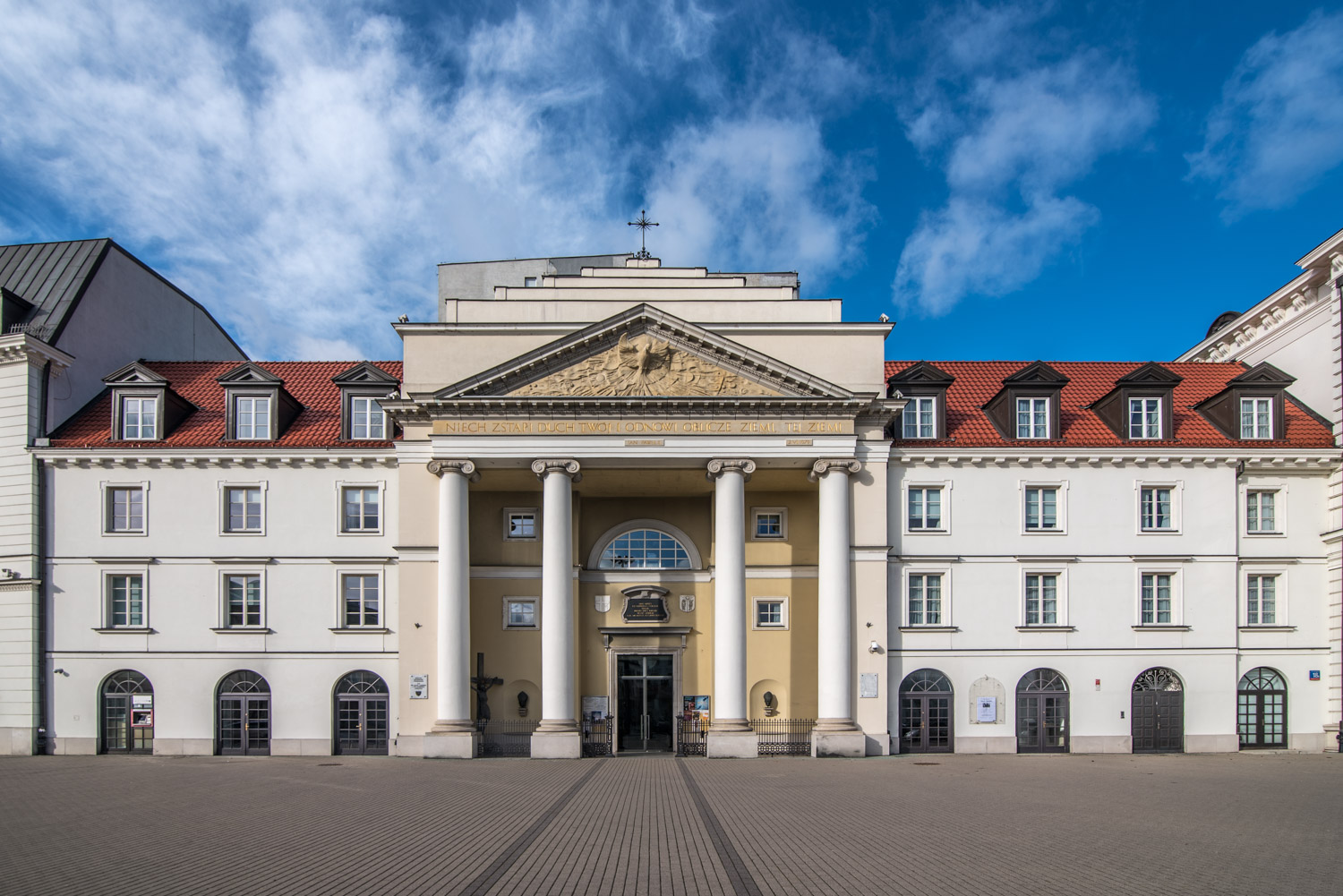 Zdjęcie architektury budynku Kościół Środowisk Twórczych pw. św. Andrzeja i św. Brata Alberta